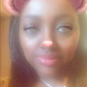 Meet your Posher, Angelia